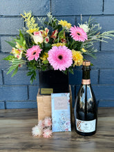 Load image into Gallery viewer, Prosecco Wine Hamper with Flowers and Chocolate
