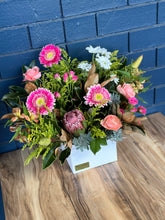 Load image into Gallery viewer, Florist Choice
