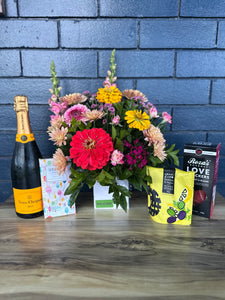 Flowers, Food and your Favourite Drink GIFT Hamper